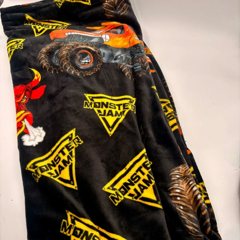 Monster Jam Plush Throw Blanket 50x70 El Toro Loco Grave Digger Black Fleece NEW